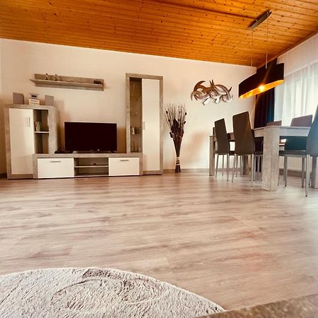 1 - Gemuetlicher Bungalow Am Fusse Der Wasserkuppe Dipperz Bagian luar foto