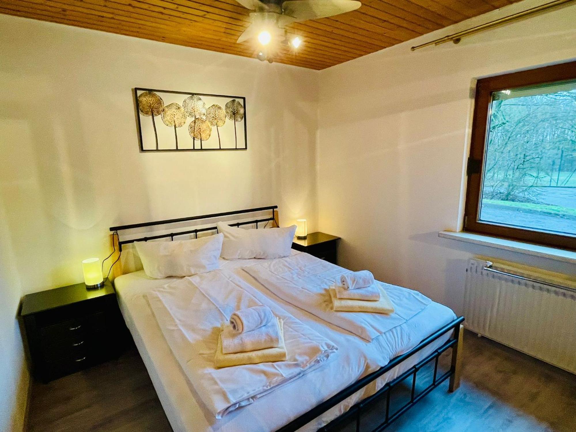 1 - Gemuetlicher Bungalow Am Fusse Der Wasserkuppe Dipperz Bagian luar foto